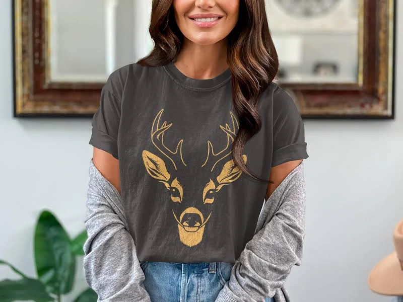 Minimalist Deer Graphic T-Shirt
